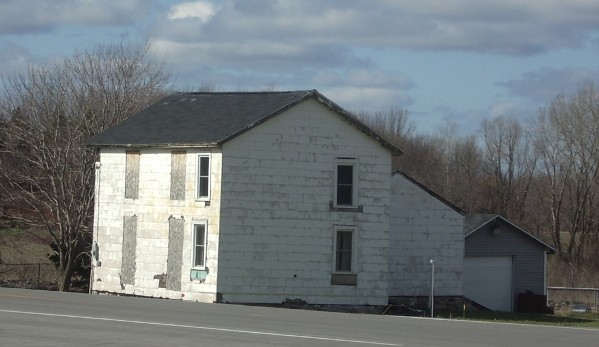 Bartholfs Checkered Tavern