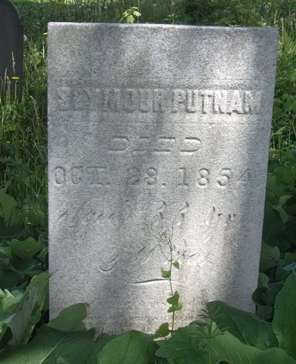 Gravestone of Seymour Putnam