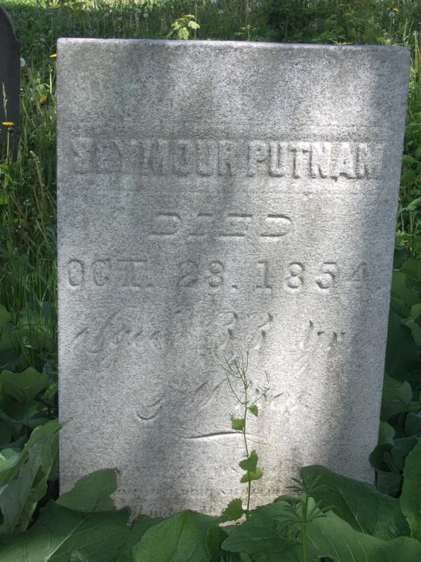 Gravestone of Seymour Putnam